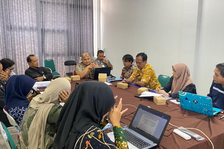 Rapat Penilaian Subtansi Dokumen Standar Teknis Pembuangan Air Limbah oleh DLH Kota Magelang